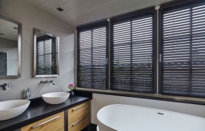 stores venitien bois